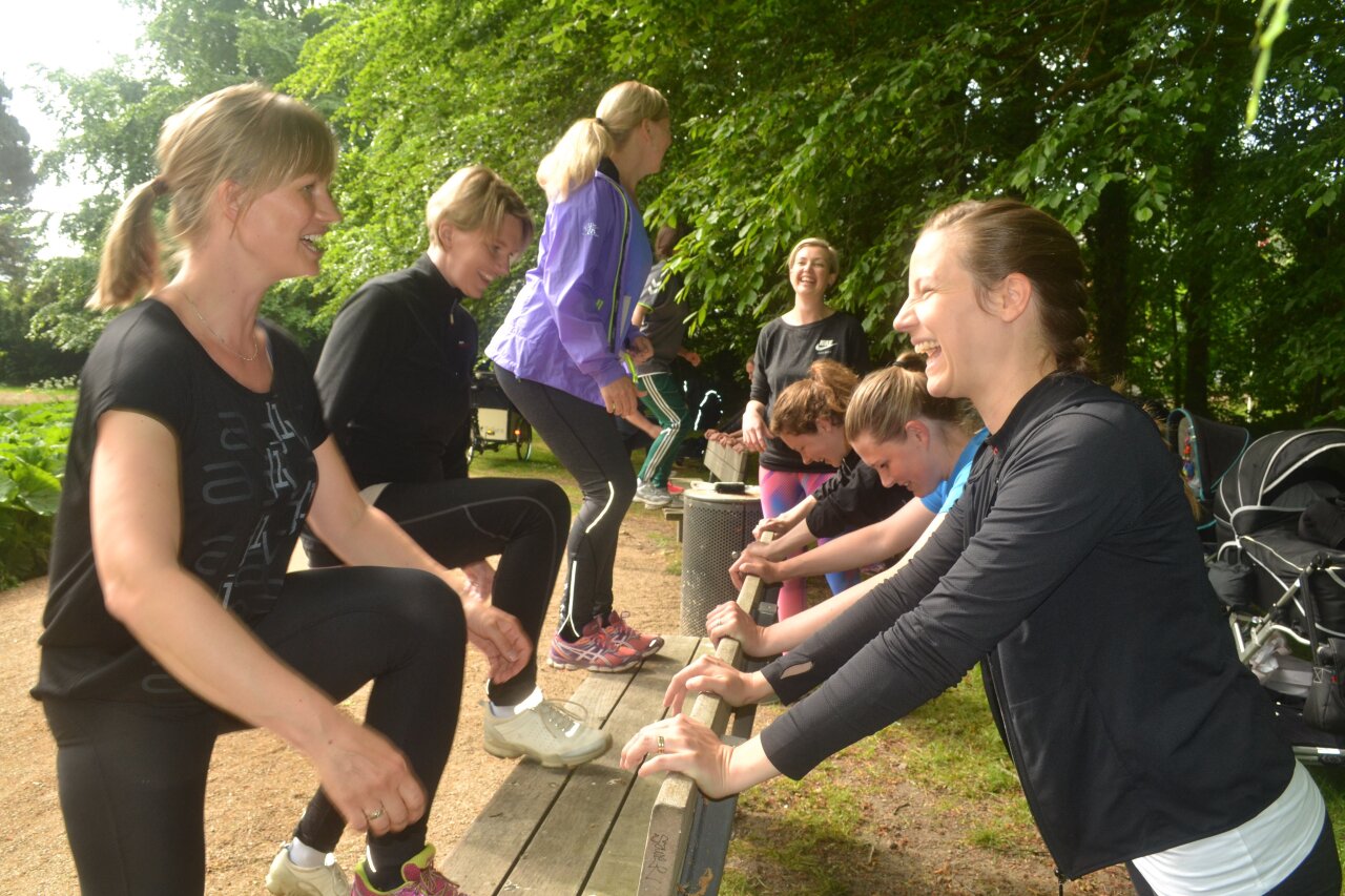 træning med baby udendørs MorsKrop.